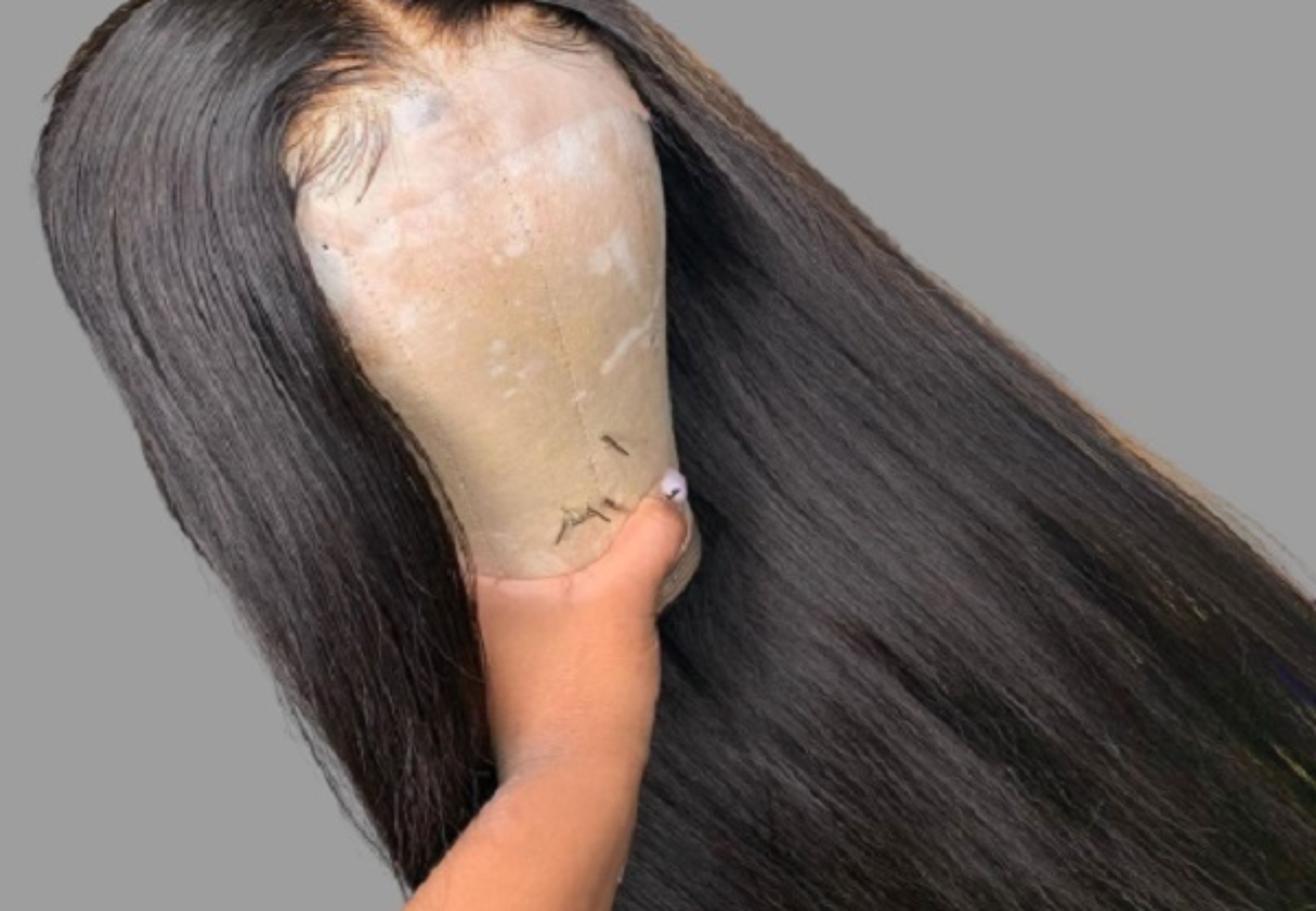 Manufacturer & Wholesaler of Ladies full lace human hair wigs in Kolkata,